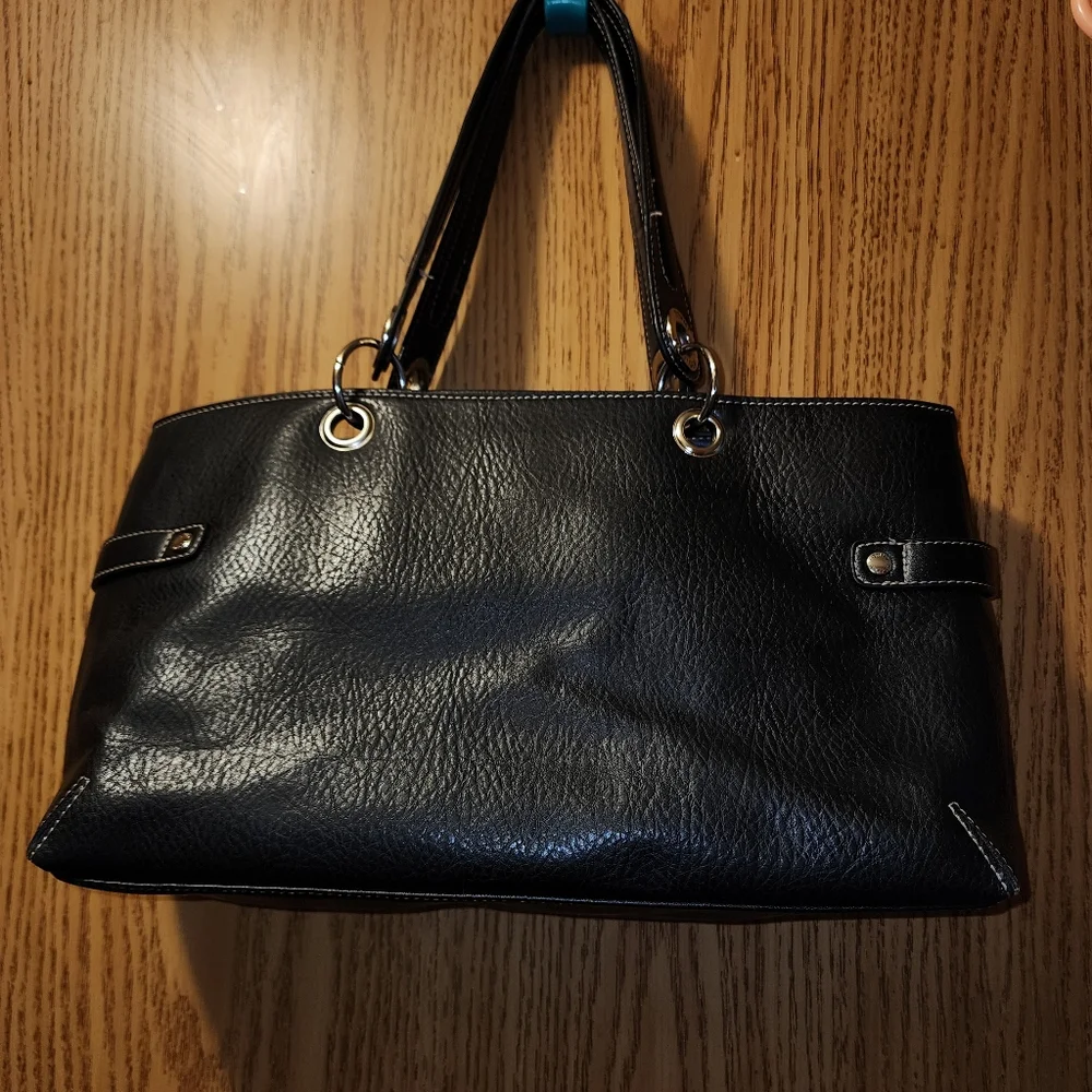 black tommy Hilfiger shoulder bag guc